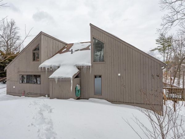 44 Coburn Woods Avenue, Unit 44, Nashua, NH 03063