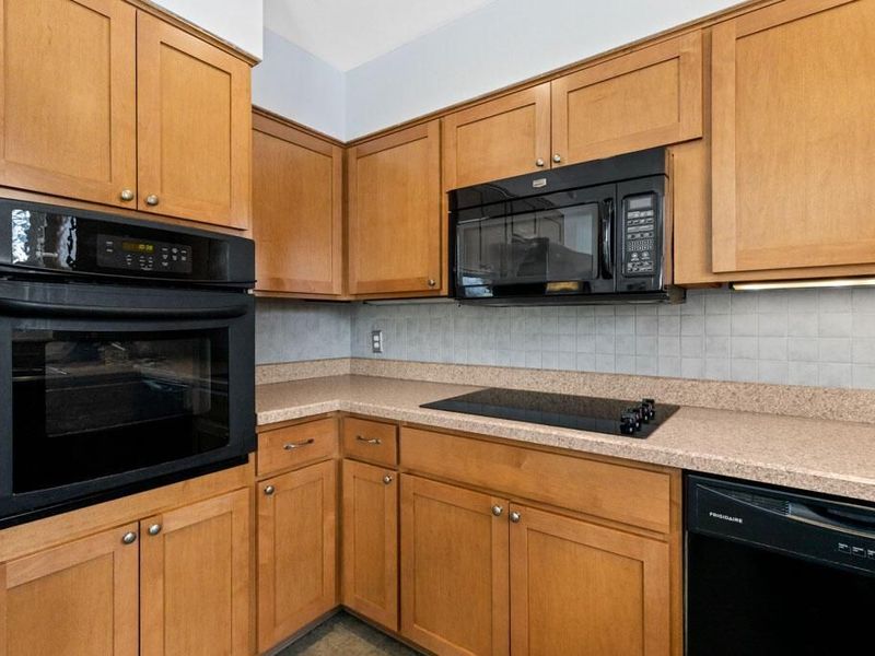 827 Inwood Place, Columbus, OH 43224 Photo 20