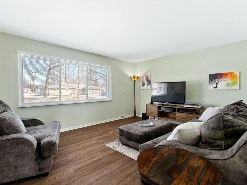 827 Inwood Place, Columbus, OH 43224 Photo 7