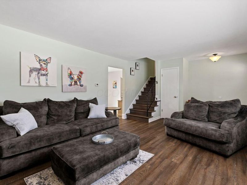 827 Inwood Place, Columbus, OH 43224 Photo 9