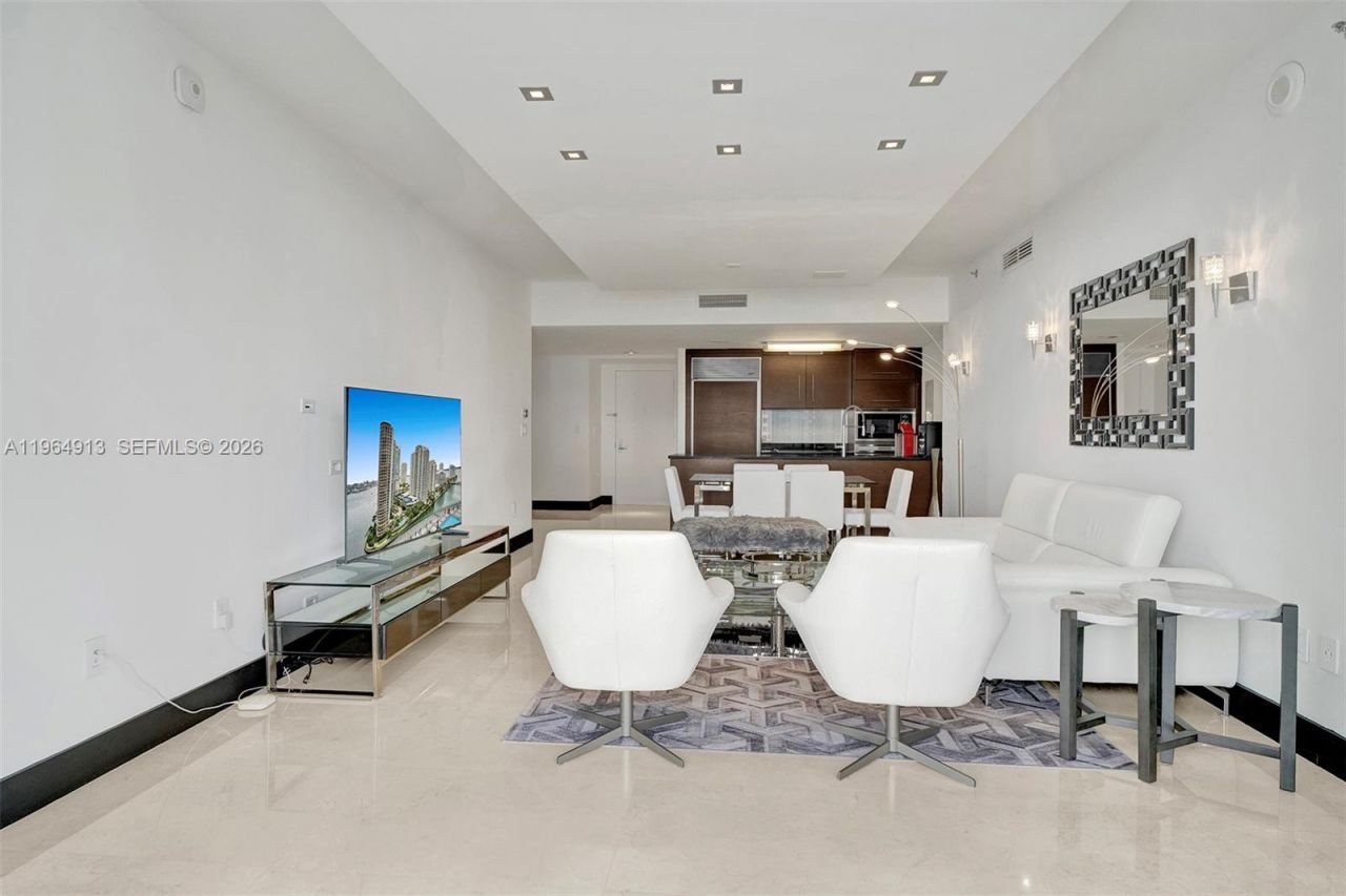 465 Brickell Ave , Unit 1905, Miami, FL 33131 Photo