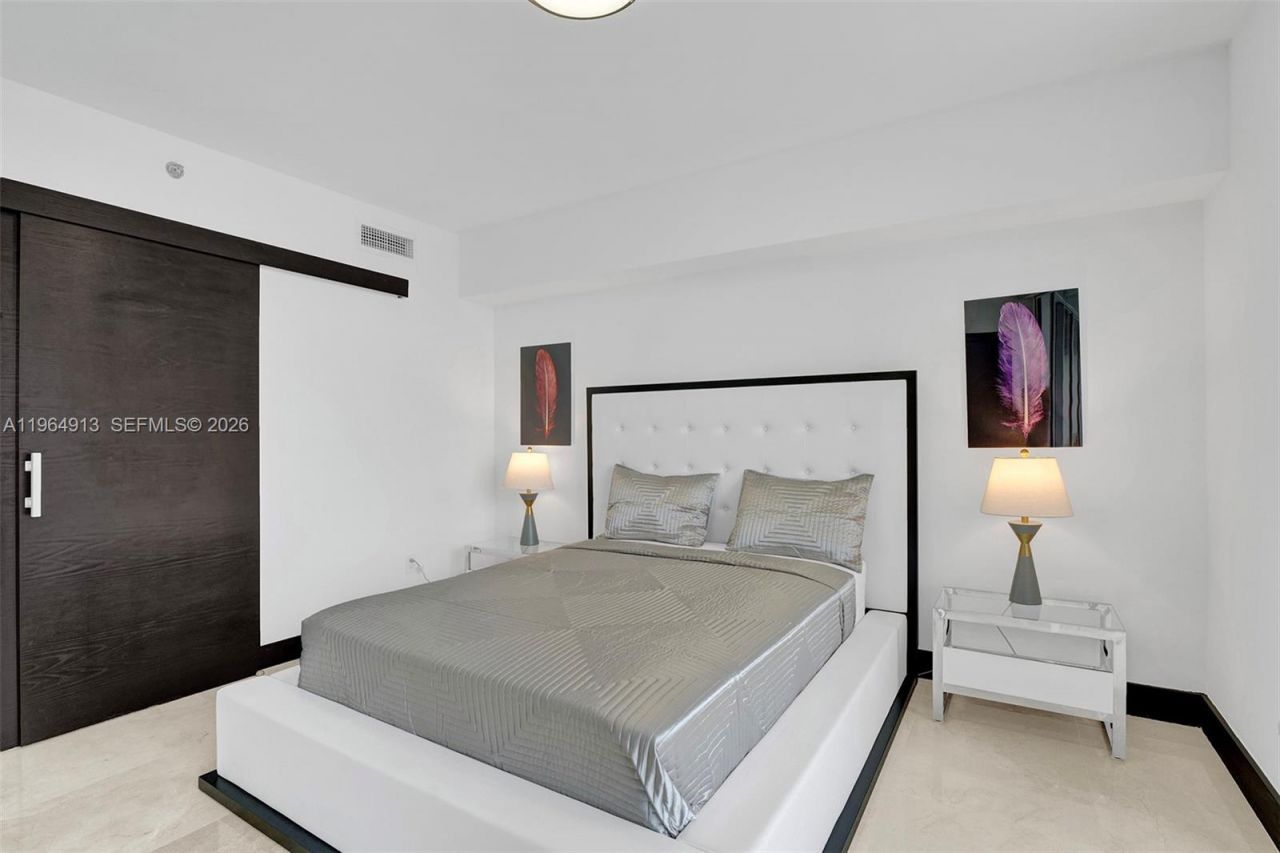 465 Brickell Ave , Unit 1905, Miami, FL 33131 Photo