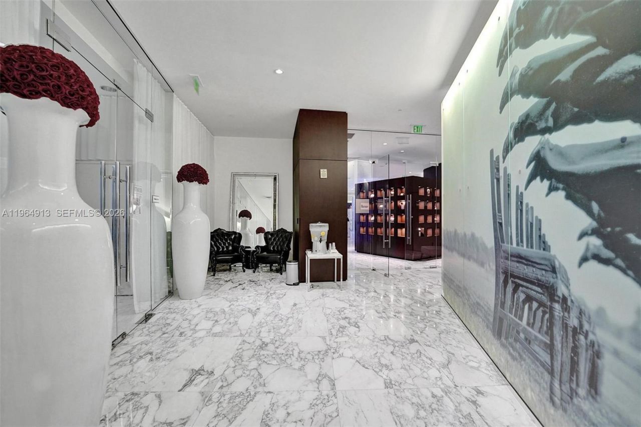 465 Brickell Ave , Unit 1905, Miami, FL 33131 Photo