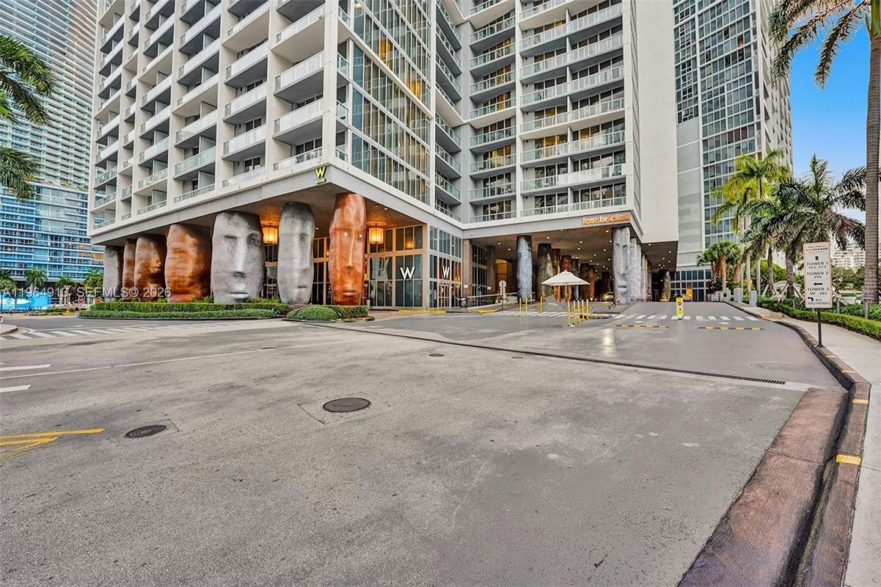 465 Brickell Ave , Unit 1905, Miami, FL 33131 Photo