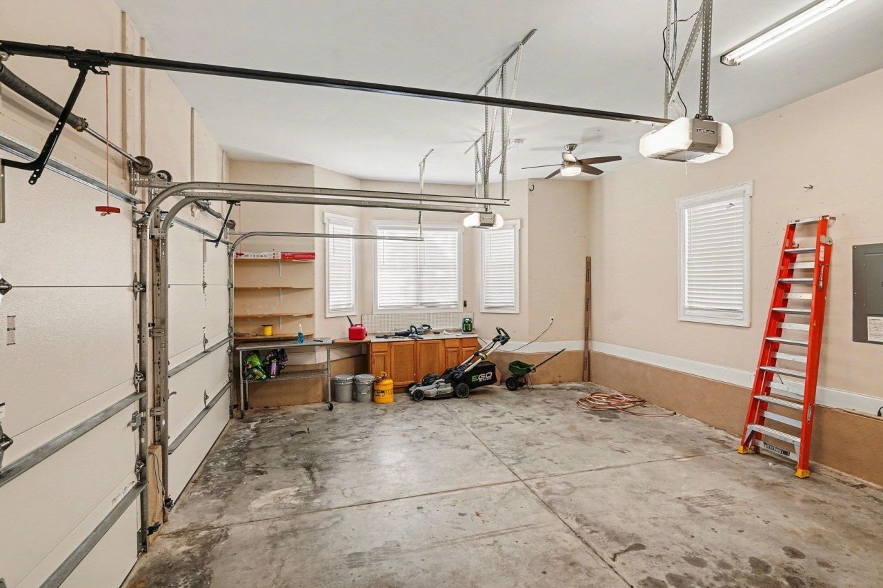 1121 Bluffton Ct. Photo 25