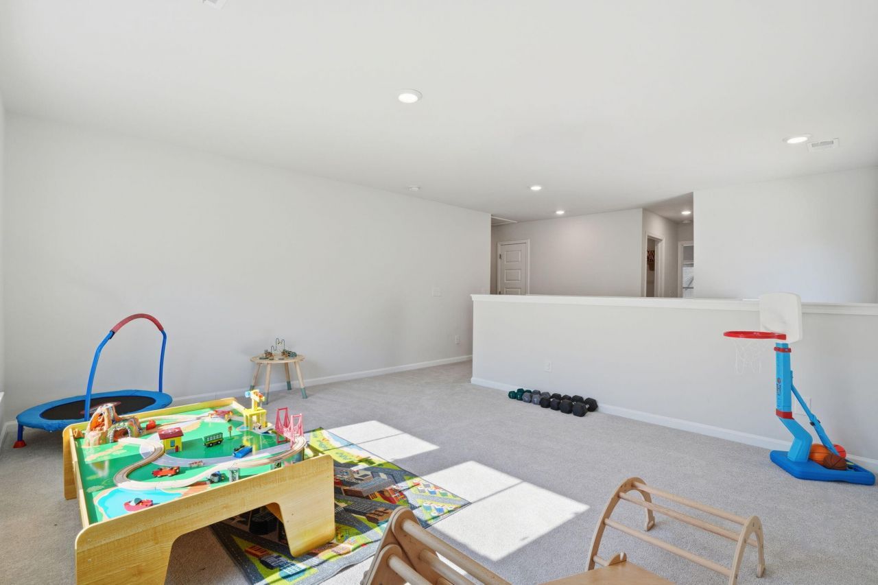 132 Red Bluff Street Photo 21