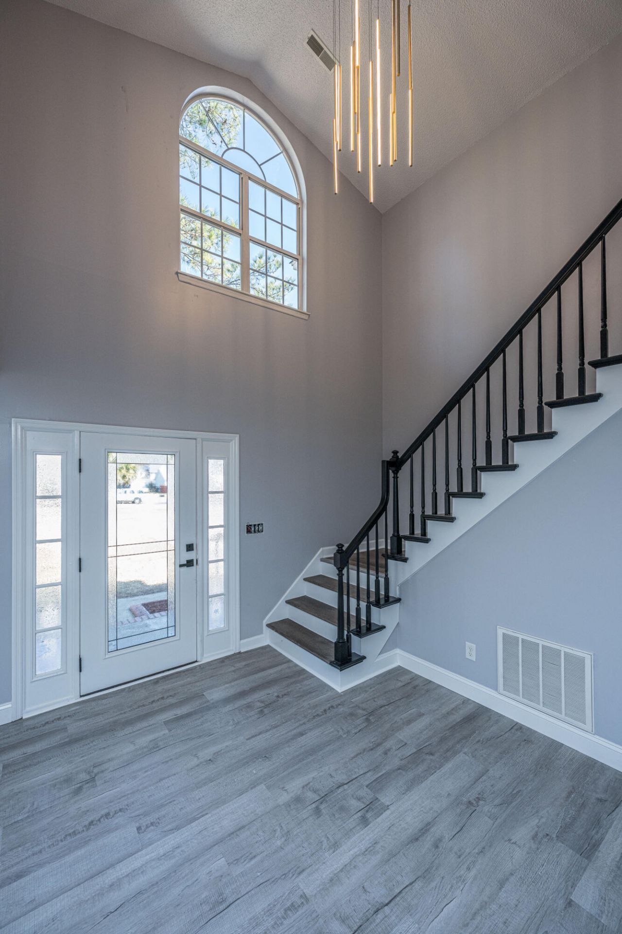 206 Lancaster Road Photo 12