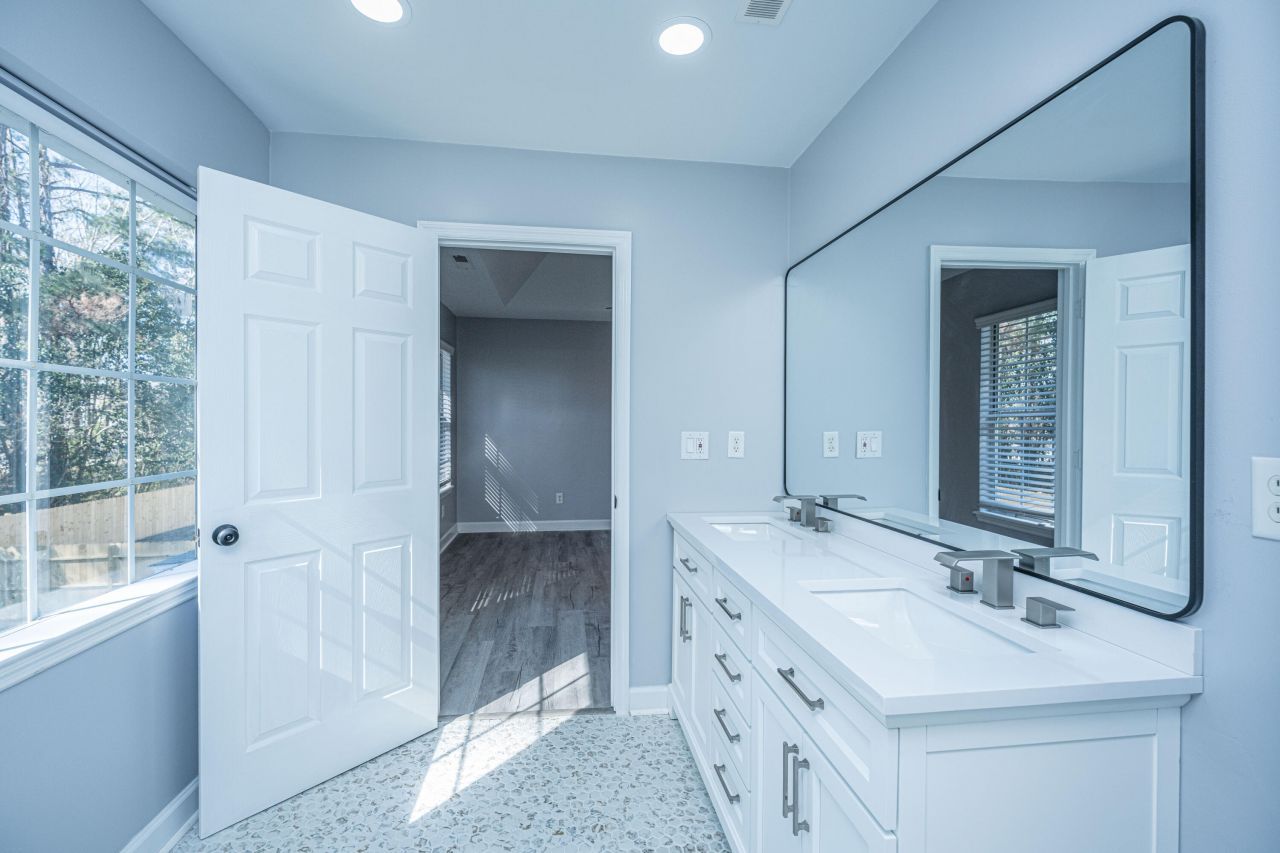 206 Lancaster Road Photo 36