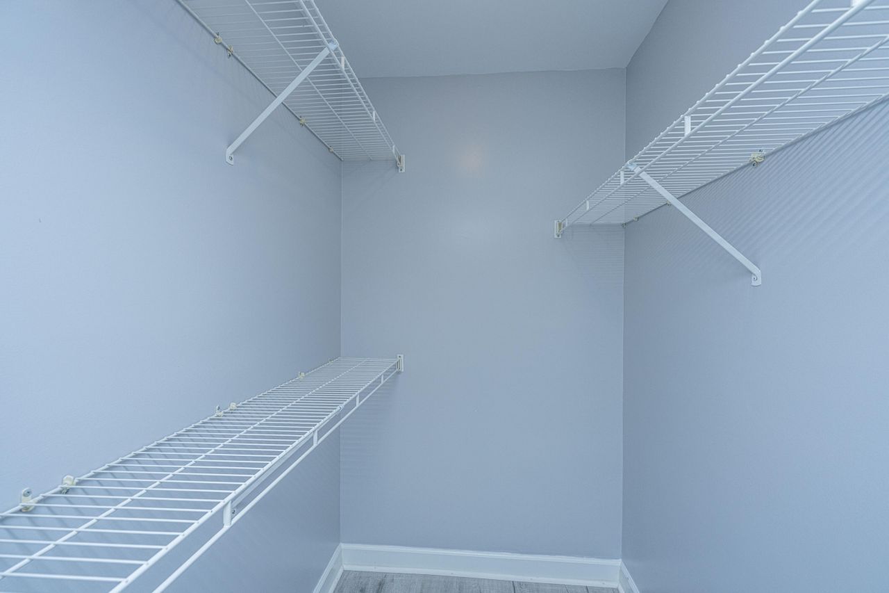 206 Lancaster Road Photo 37