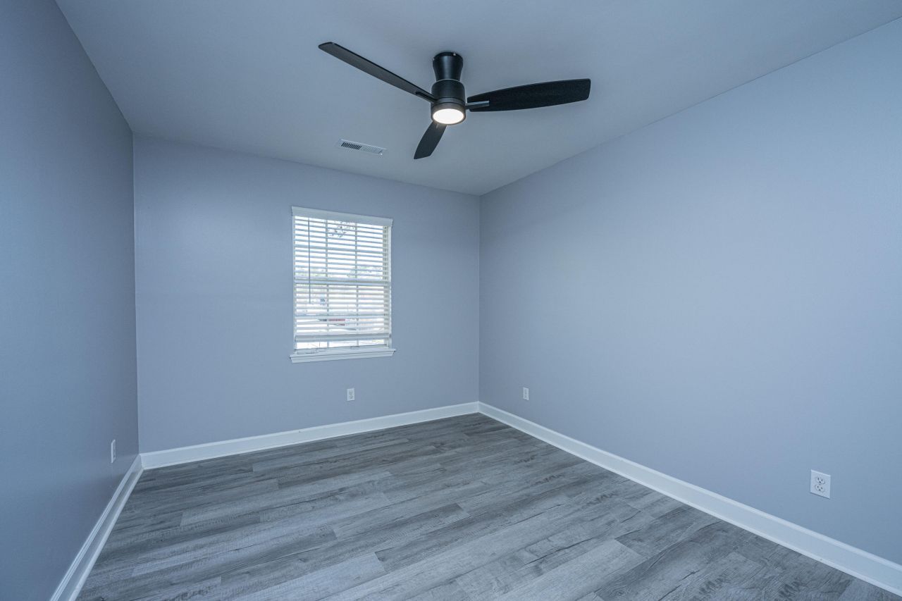 206 Lancaster Road Photo 40