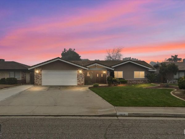 7809 Carol Sue Court, Bakersfield, CA 93308