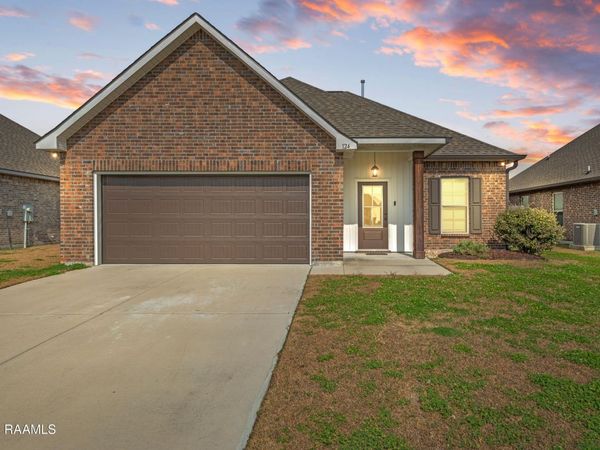 124 Alpine Meadows Lane, Lafayette, LA 70506