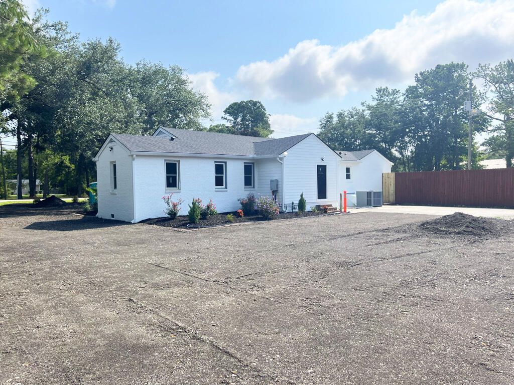 10573 Highway 78 Photo 15