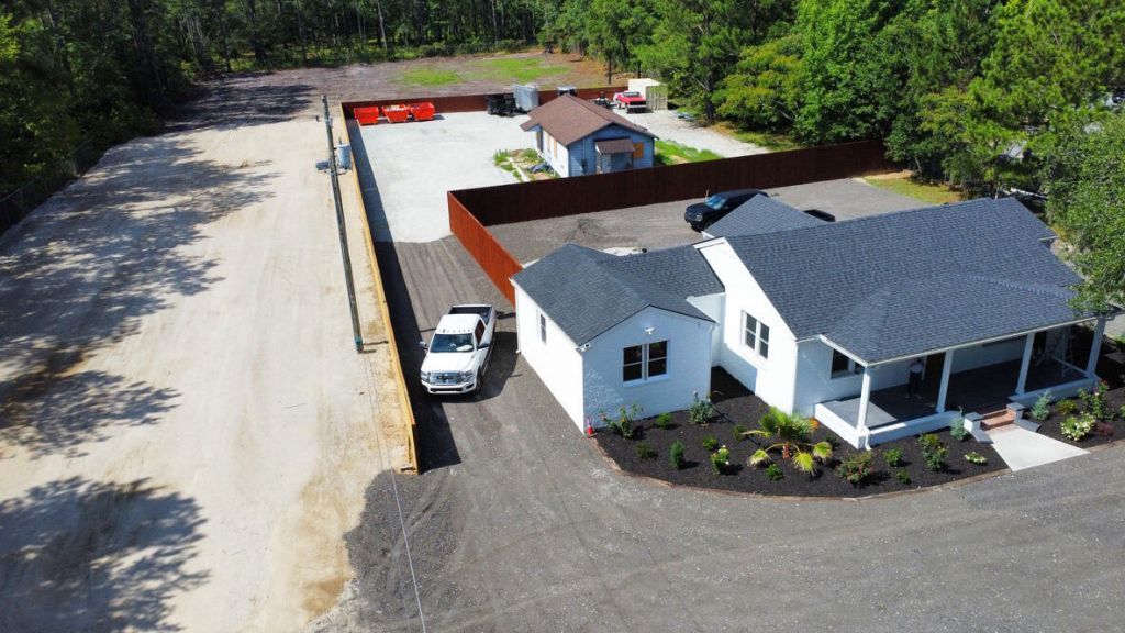 10573 Highway 78 Photo 4