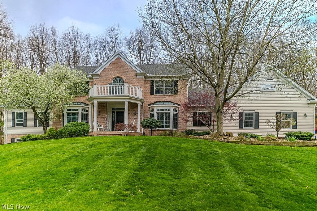 8600 Tamarack Trail, Chagrin Falls, OH 44023