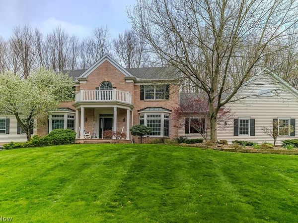 8600 Tamarack Trail, Chagrin Falls, OH 44023