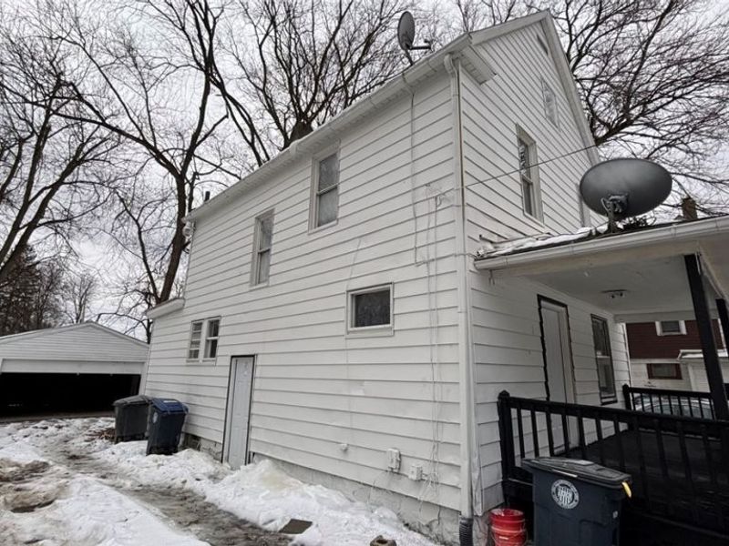 1021 La Croix Avenue, Akron, OH 44307 Photo 3