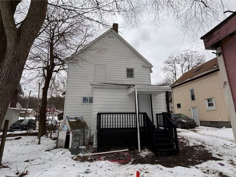 1021 La Croix Avenue, Akron, OH 44307 Photo 4
