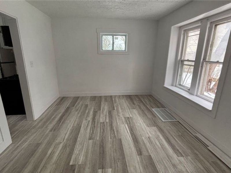 1021 La Croix Avenue, Akron, OH 44307 Photo 8