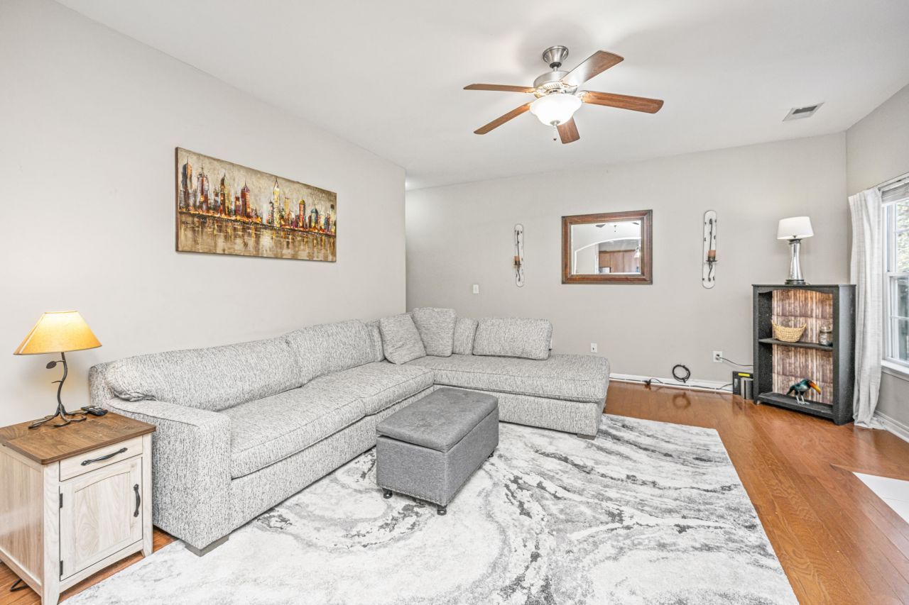 126 Sarmiento Lane Photo 15