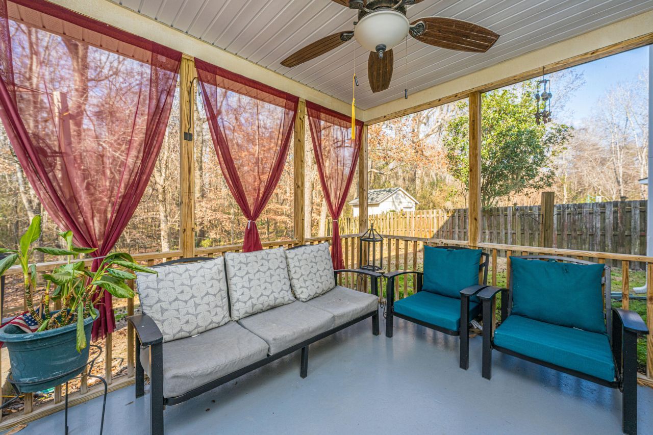 126 Sarmiento Lane Photo 32