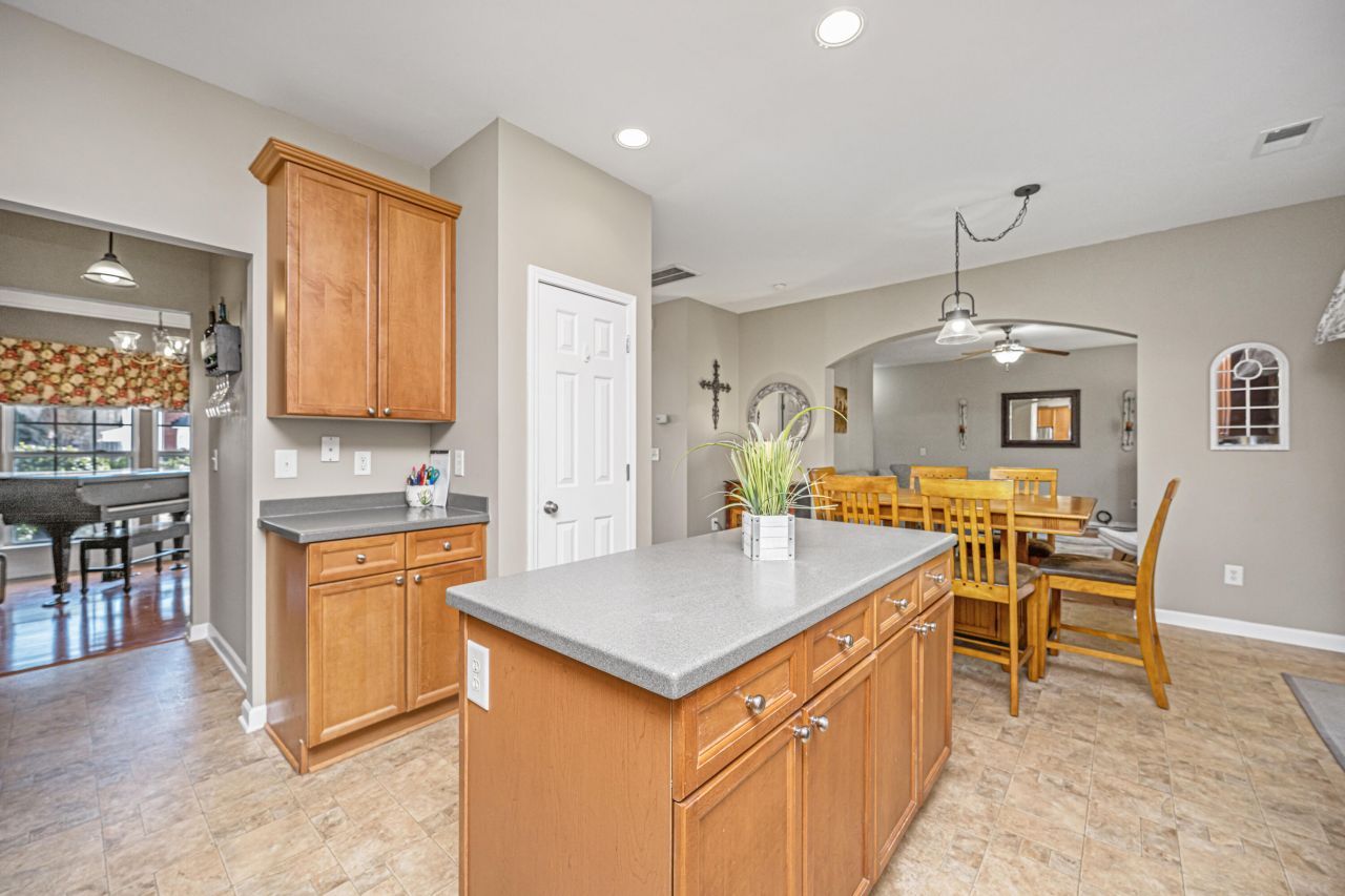 126 Sarmiento Lane Photo 7