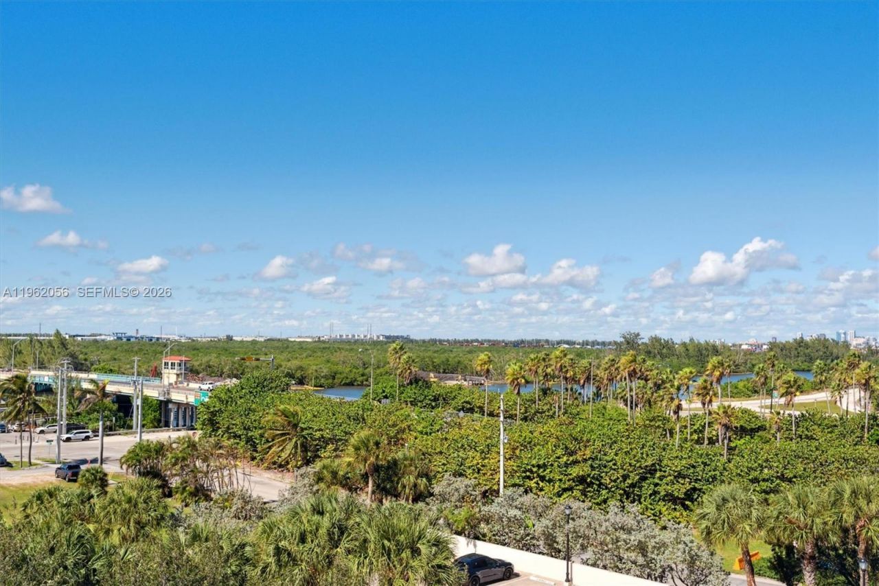 6051 N Ocean Dr, Unit 602, Hollywood, FL 33019 Photo