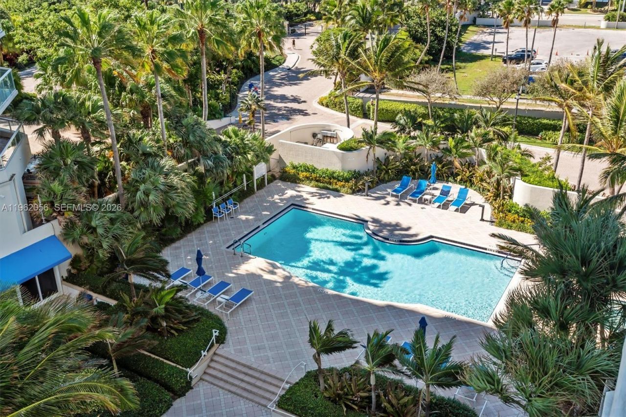 6051 N Ocean Dr, Unit 602, Hollywood, FL 33019 Photo