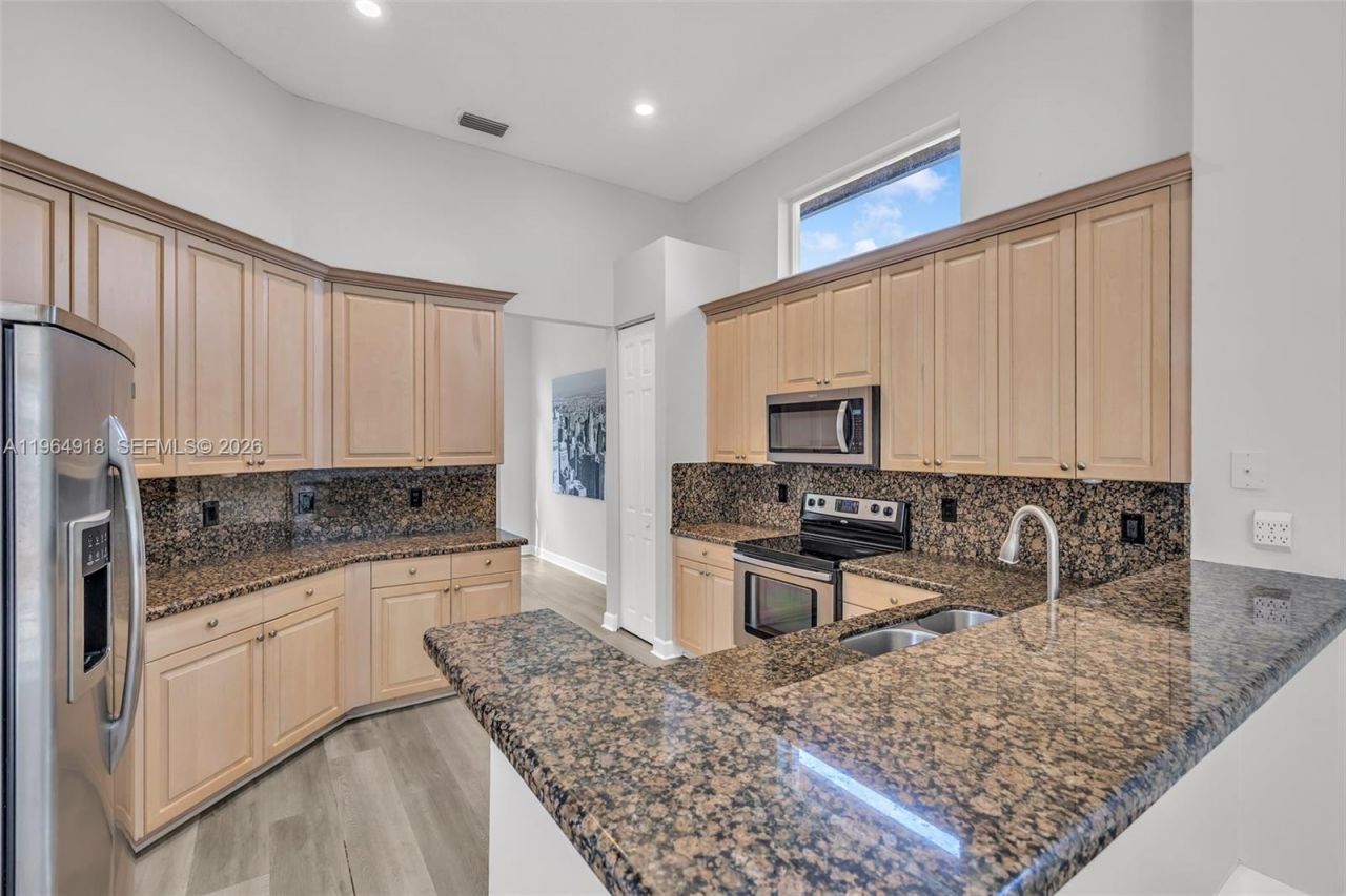 558 NW 118th Ave , Coral Springs, FL 33071 Photo