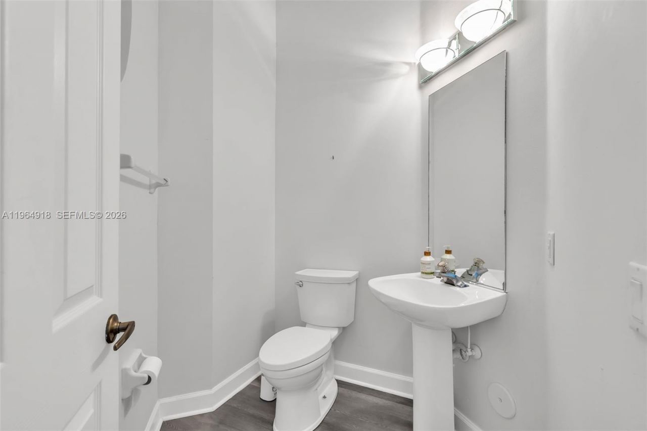 558 NW 118th Ave , Coral Springs, FL 33071 Photo