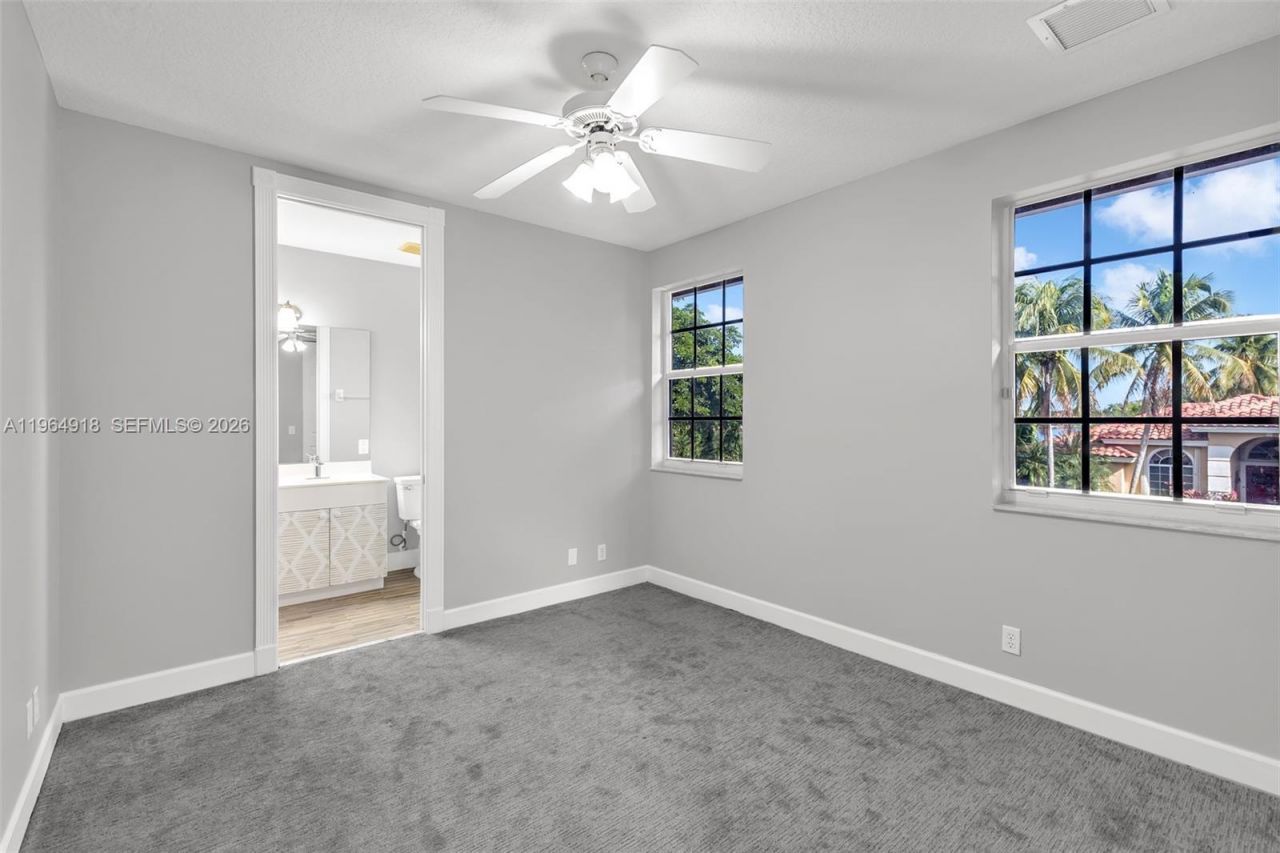 558 NW 118th Ave , Coral Springs, FL 33071 Photo