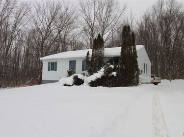 1564 County Route 12, Central Square, NY 13036