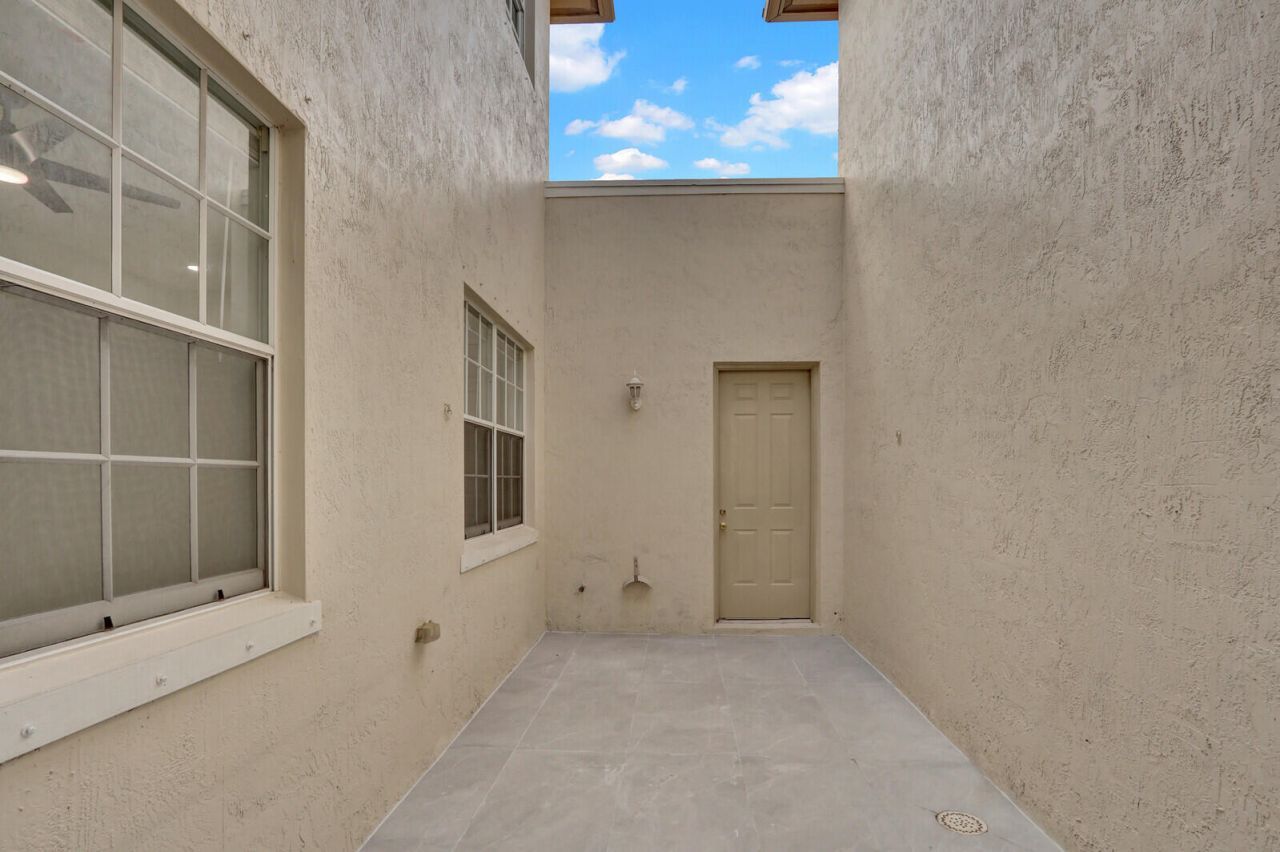 2601 NW 7th Street, Unit 2601, Boynton Beach, FL 33426 Photo