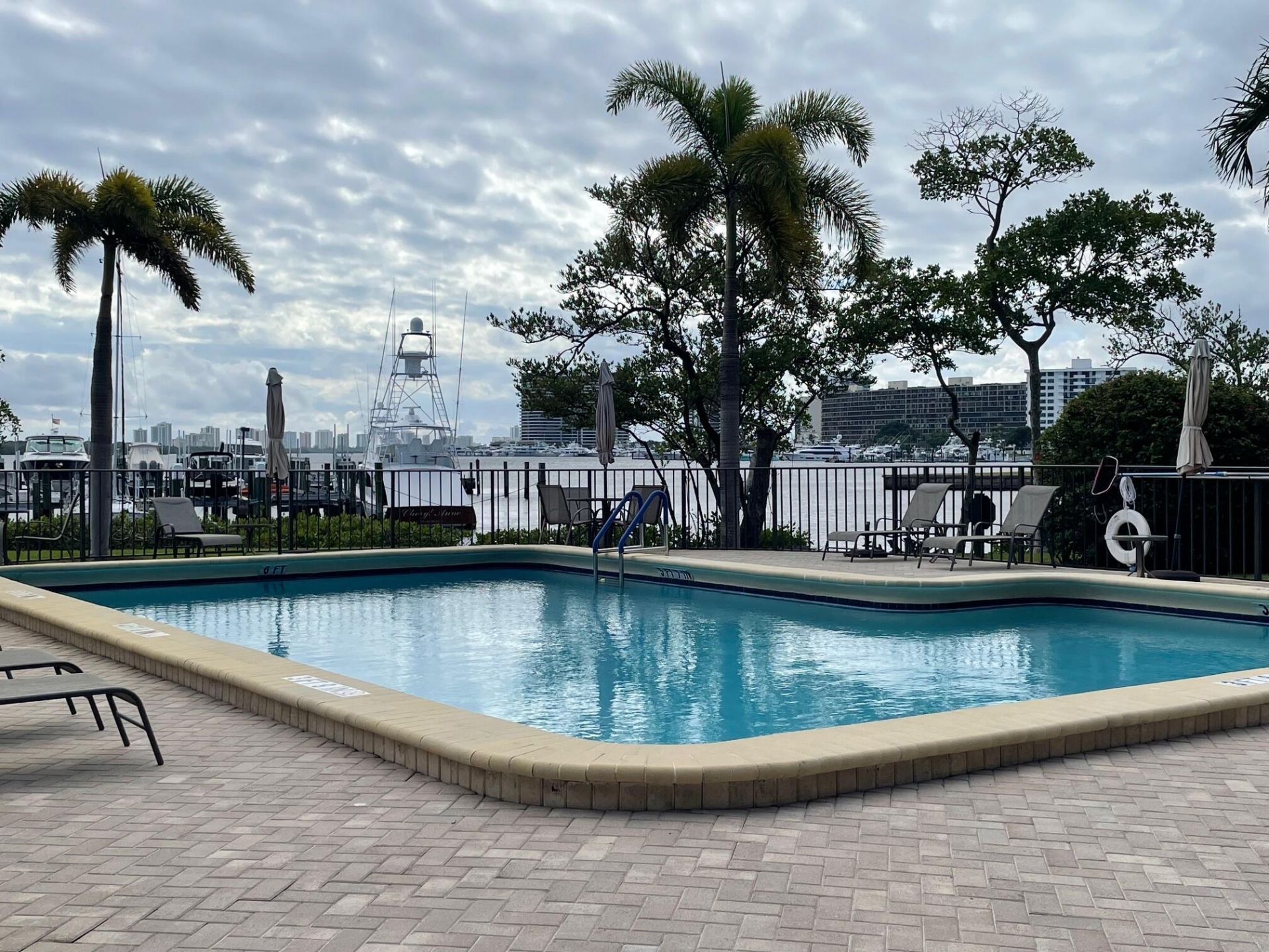 1660 Twelve Oaks Way, Unit 106 &, North Palm Beach, FL 33408 Photo