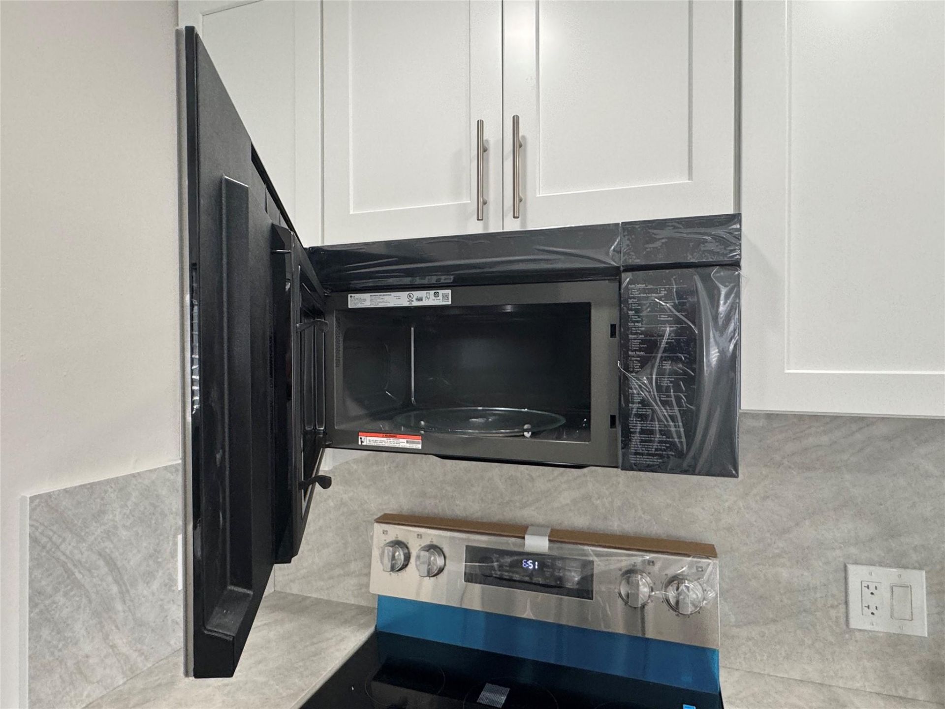 575 NW 139th Terrace, North Miami Beach, FL 33168 Photo