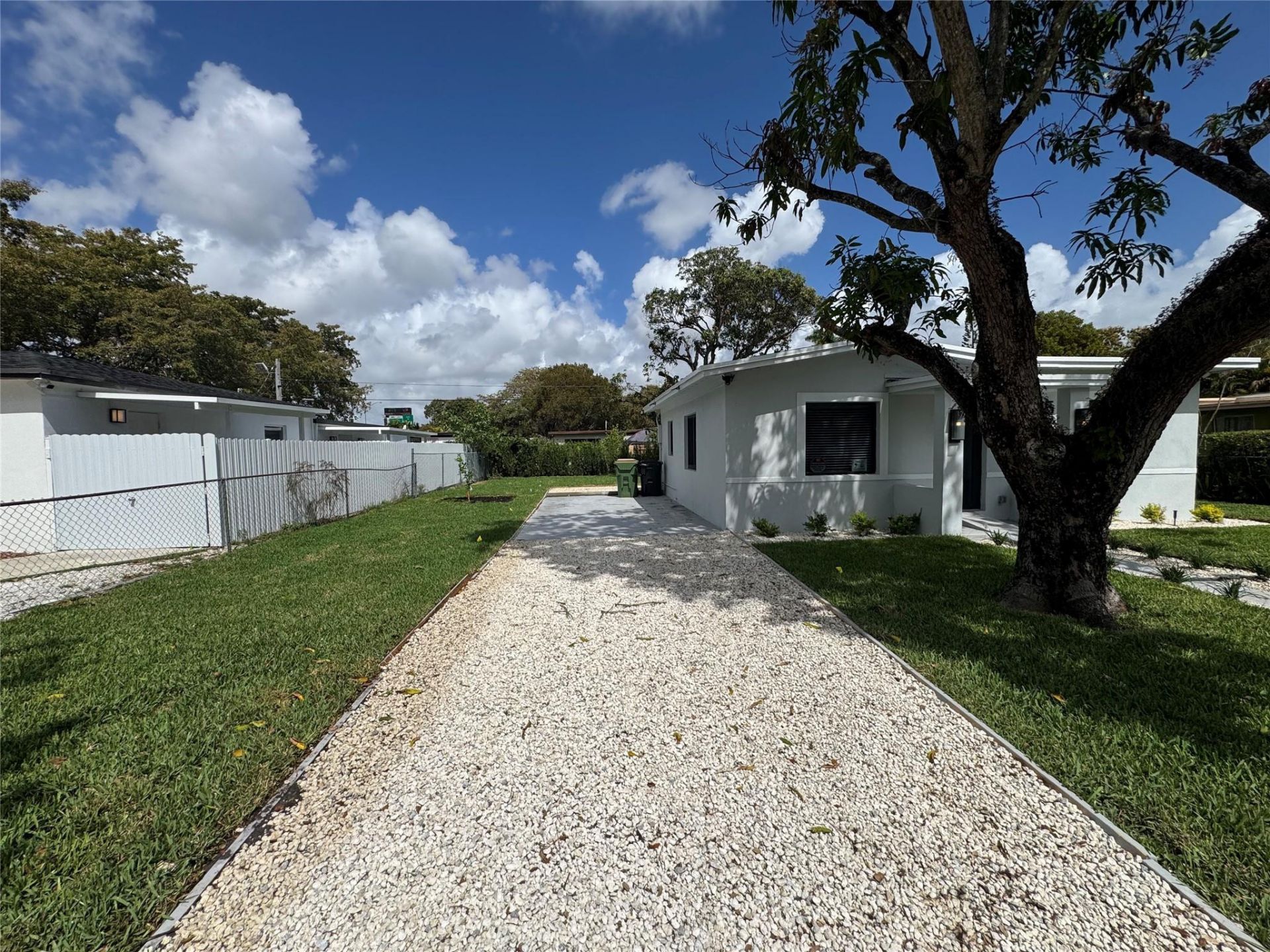 575 NW 139th Terrace, North Miami Beach, FL 33168 Photo