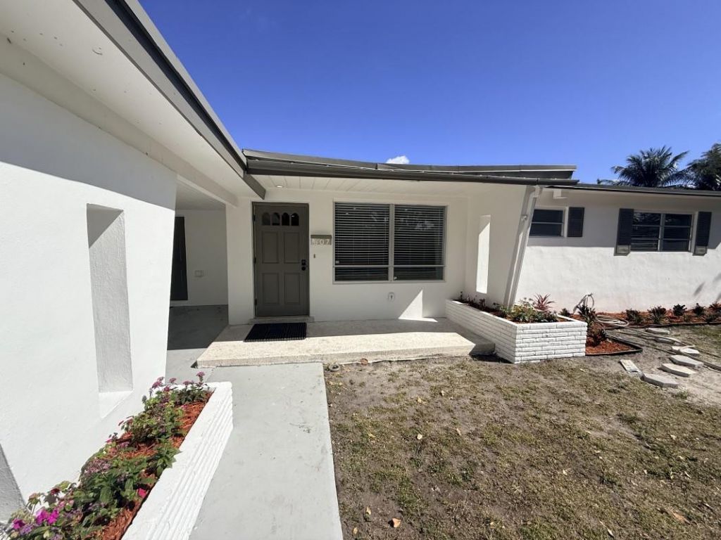 607 N Golf Drive, Hollywood, FL 33021 Photo