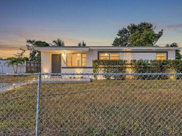 10335 SW 151st Ter, Miami, FL 33176