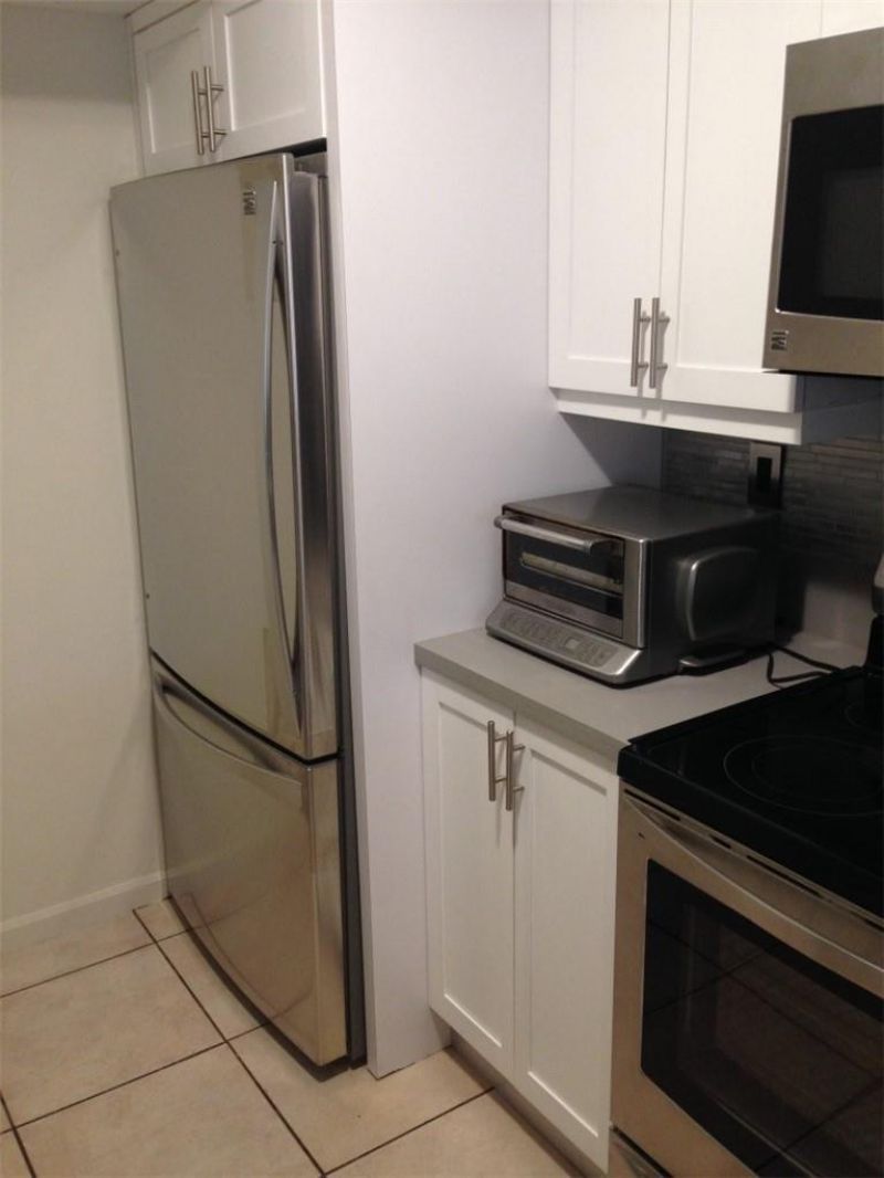 1 Alhambra Circle, Unit 407, Coral Gables, FL 33134 Photo