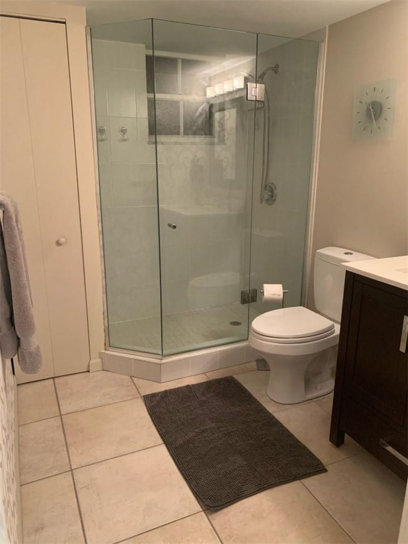 1 Alhambra Circle, Unit 407, Coral Gables, FL 33134 Photo