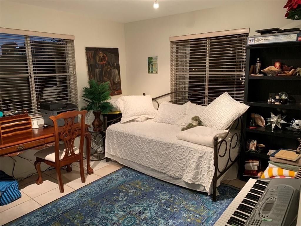 1 Alhambra Circle, Unit 407, Coral Gables, FL 33134 Photo