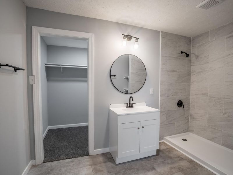 4 W Cross Street, Laura, OH 45337 Photo 15