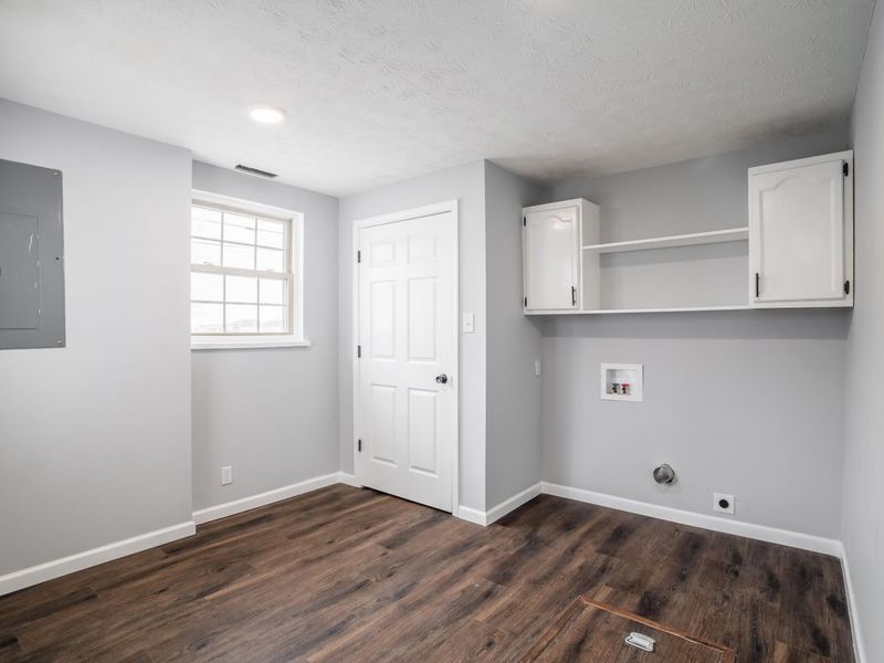 4 W Cross Street, Laura, OH 45337 Photo 18