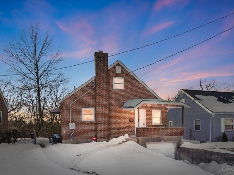 2807 W Galbraith Road, Cincinnati, OH 45239 Photo 1