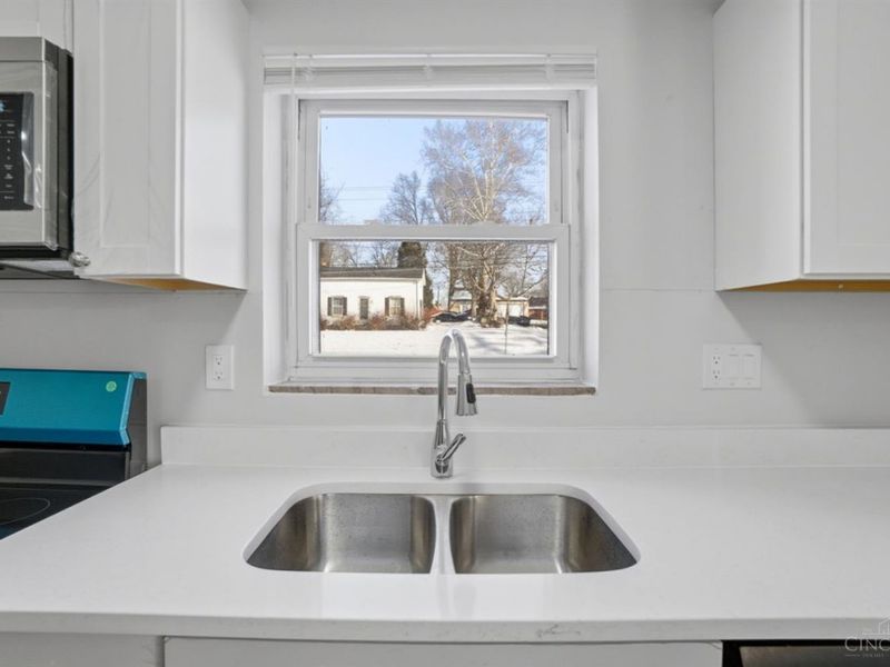 2807 W Galbraith Road, Cincinnati, OH 45239 Photo 14