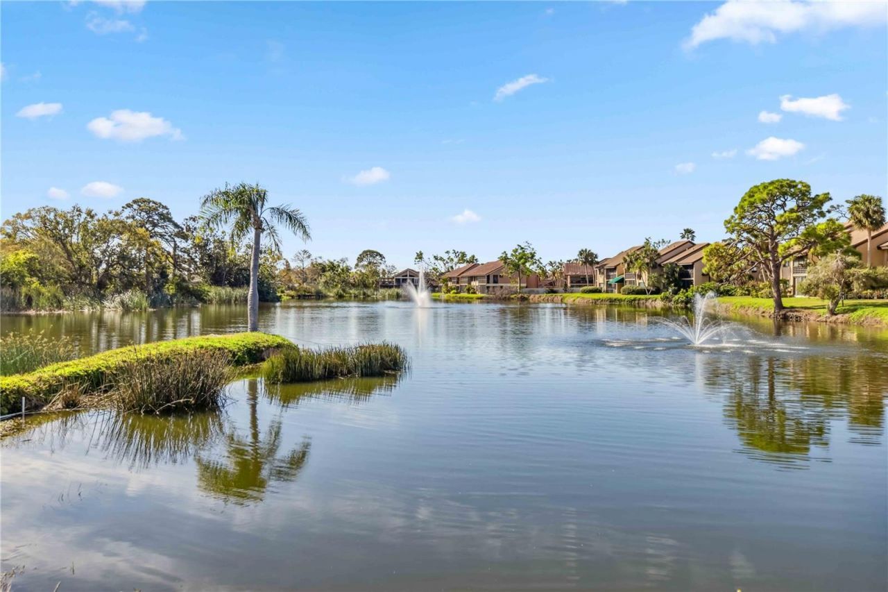 5631 Ashton Lake Drive, Unit 7, Sarasota, FL 34231 Photo