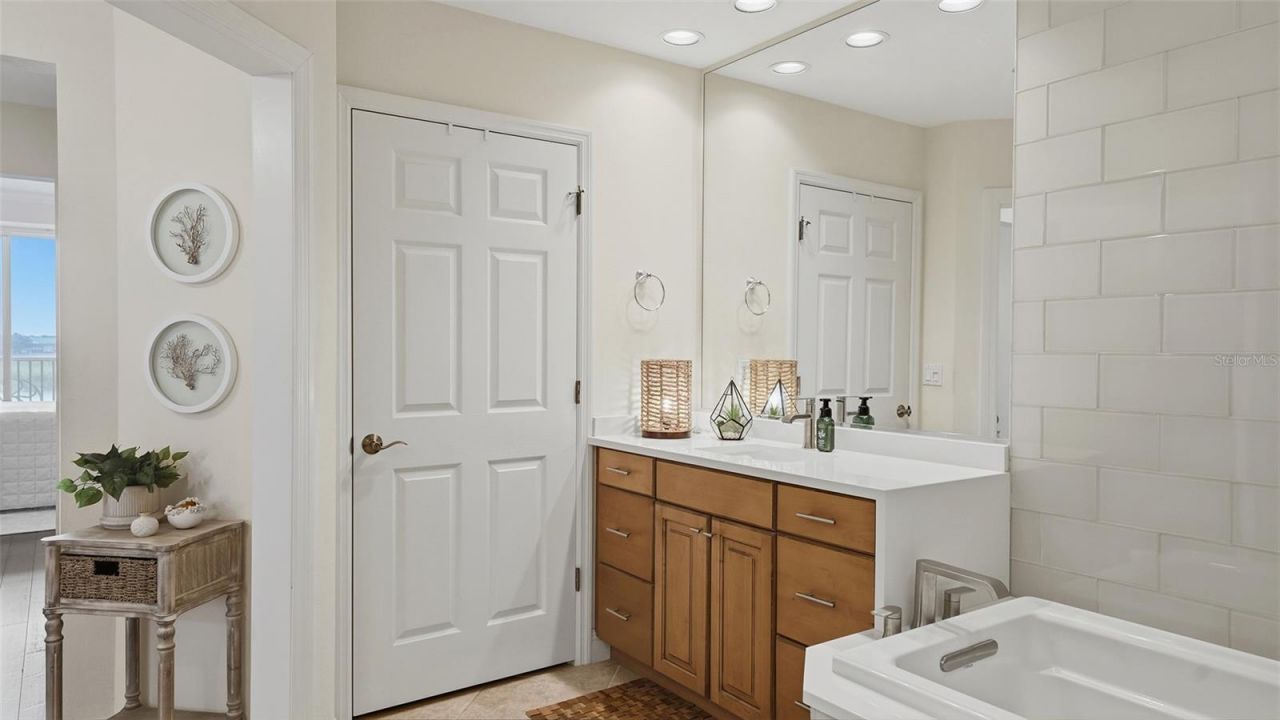 6340 Watercrest Way, Unit 301, Lakewood Ranch, FL 34202 Photo