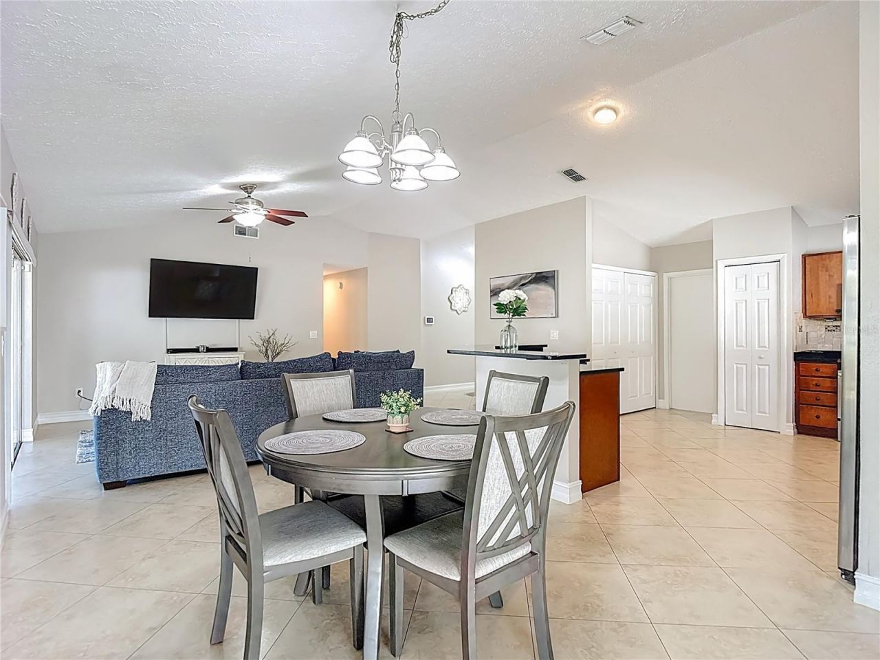 21515 Curlew Court, Lutz, FL 33549 Photo