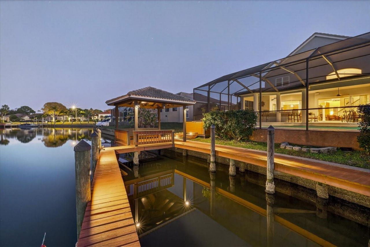 5510 E Longboat Boulevard, Tampa, FL 33615 Photo