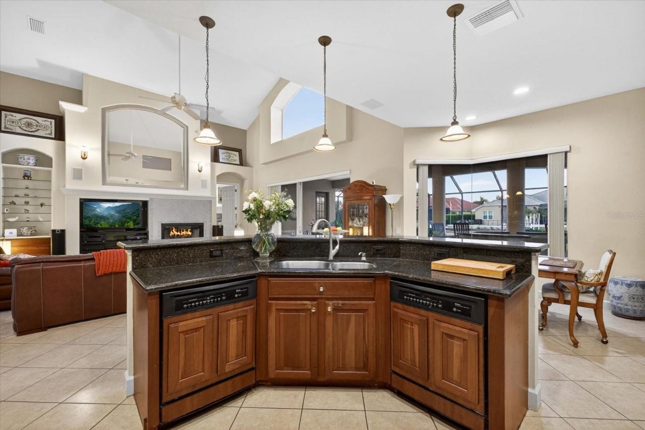 5510 E Longboat Boulevard, Tampa, FL 33615 Photo